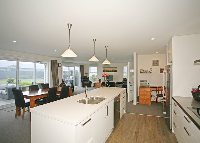  at 5 Gelens Place, Lincoln, Lincoln