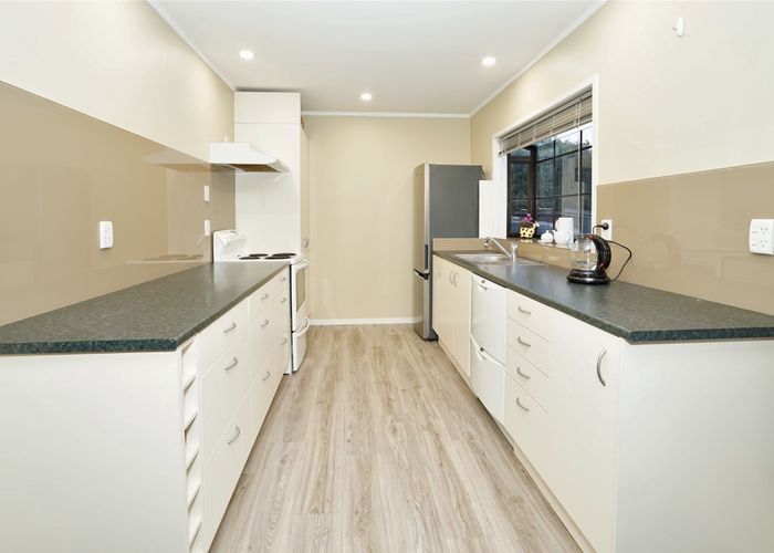  at 40 Exeter Street, Glenview, Hamilton