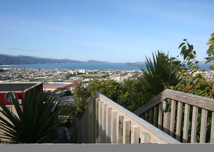  at 11 Chestnut Grove, Maungaraki, Lower Hutt
