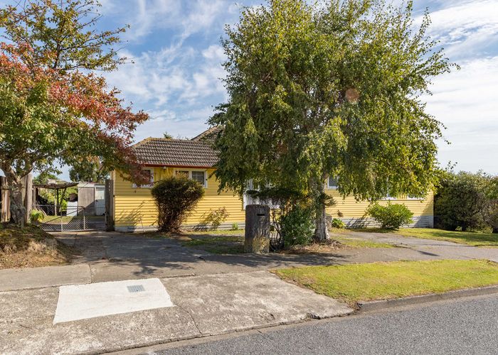  at 69 Warspite Avenue, Cannons Creek, Porirua