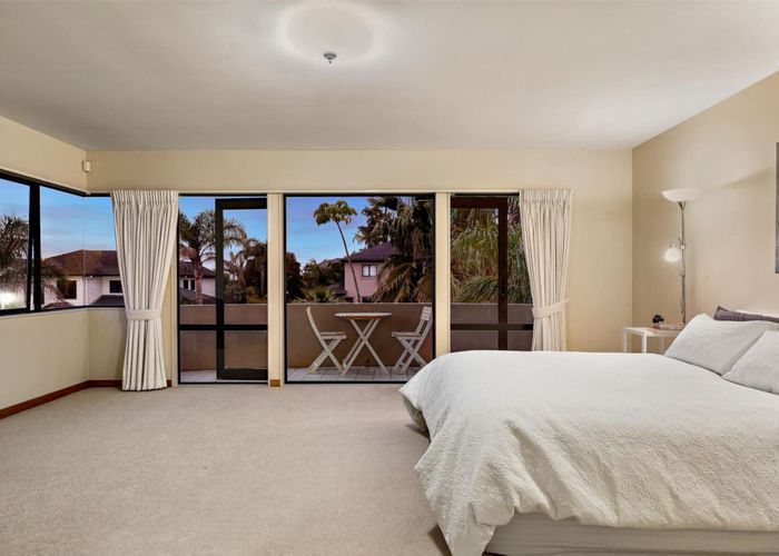  at 3 Lupetti Rise, West Harbour, Auckland