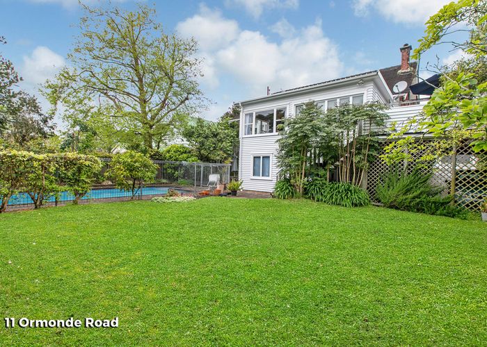  at 8 Green Lane East, Remuera, Auckland