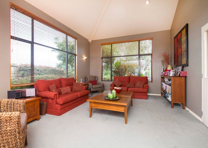  at 35 Westerham Drive, Dannemora, Auckland
