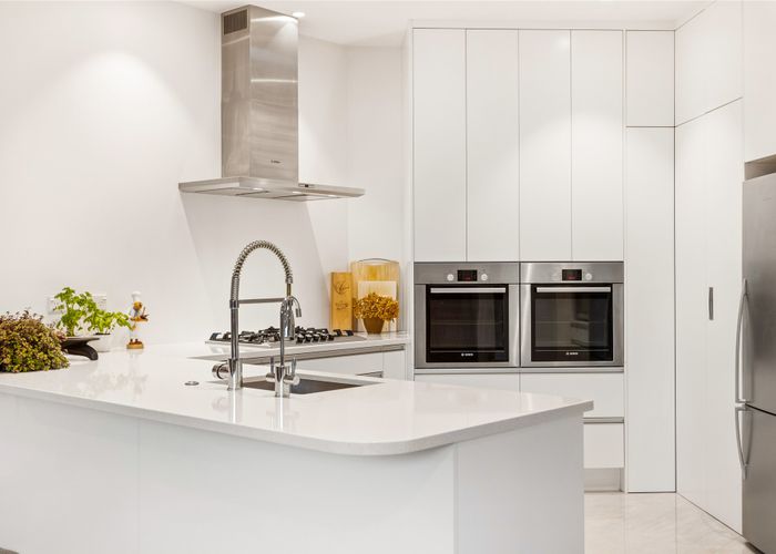  at 33 Te Wharau Drive, Greenhithe, Auckland