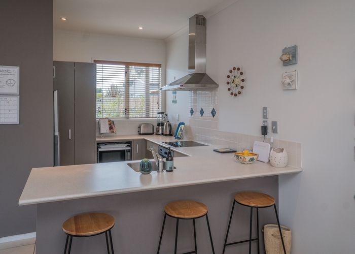  at 9T Clearwater Cove, West Harbour, Auckland