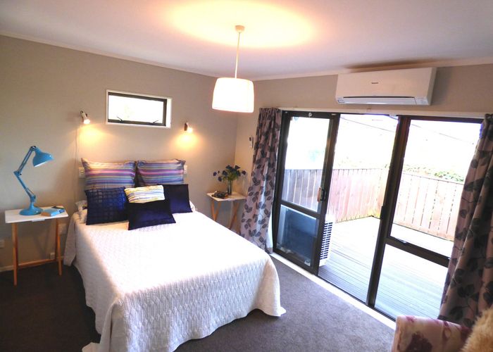 at 2/8 Pukeko Place, Papatoetoe, Auckland