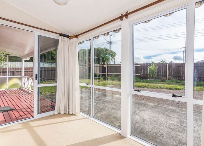  at 1/170 Titirangi Road, New Lynn, Auckland