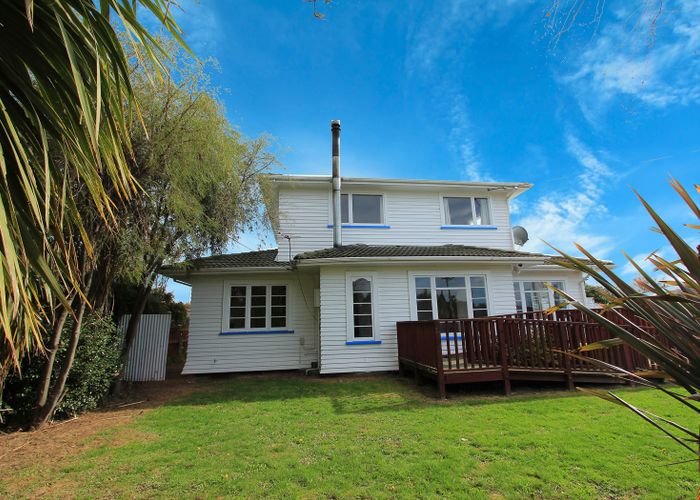  at 8 Gascoigne Street, Riversdale, Blenheim