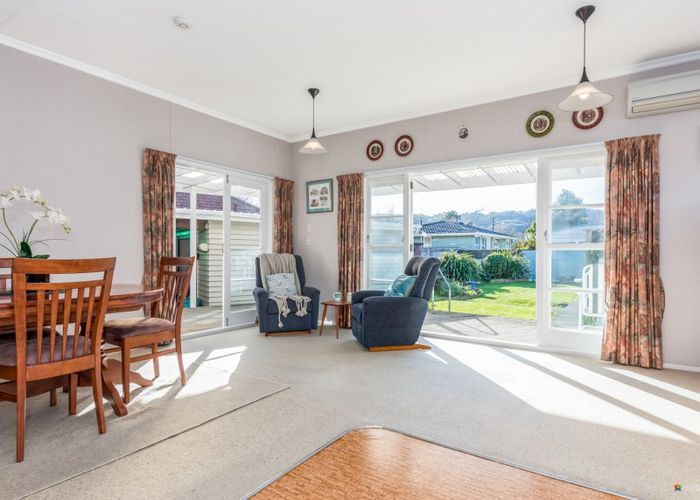 Free property data for 32 Gadsby Street, Avalon, Lower Hutt homes.co.nz