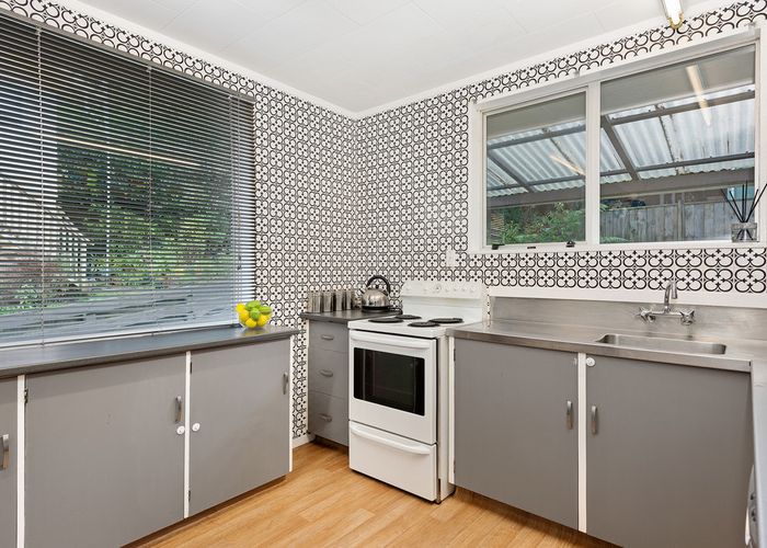  at 2/11 Lowry Crescent, Stokes Valley, Lower Hutt