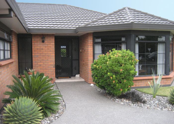 at 83 Sandwich Road, St Andrews, Hamilton