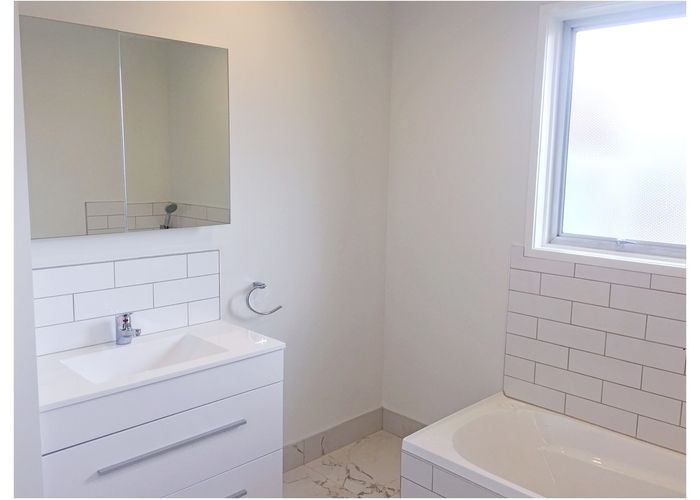  at 112 Woodglen Road, Glen Eden, Auckland