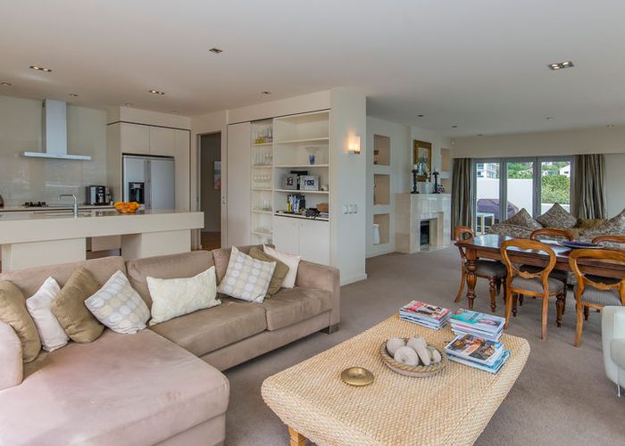  at 22 Hay Street, Oriental Bay, Wellington