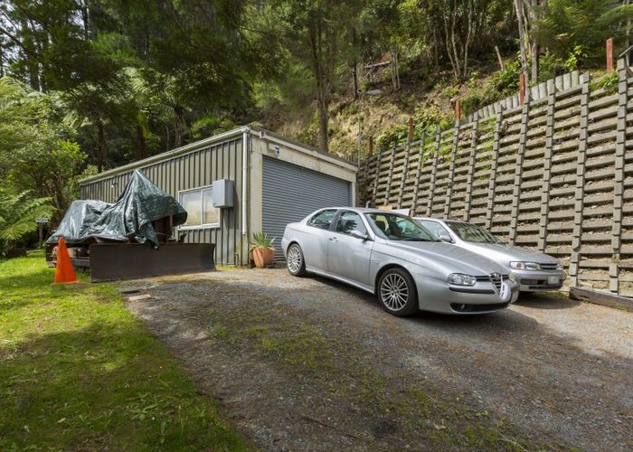  at 169 Pinehaven Road, Pinehaven, Upper Hutt