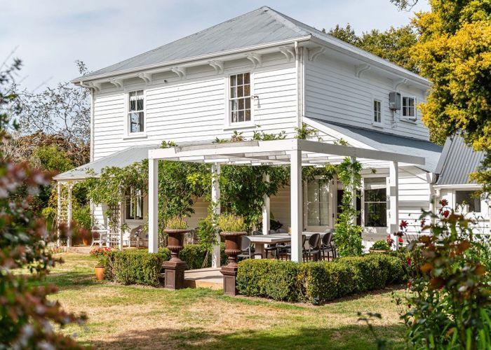  at 121 Humphries Street, Woodside, Greytown