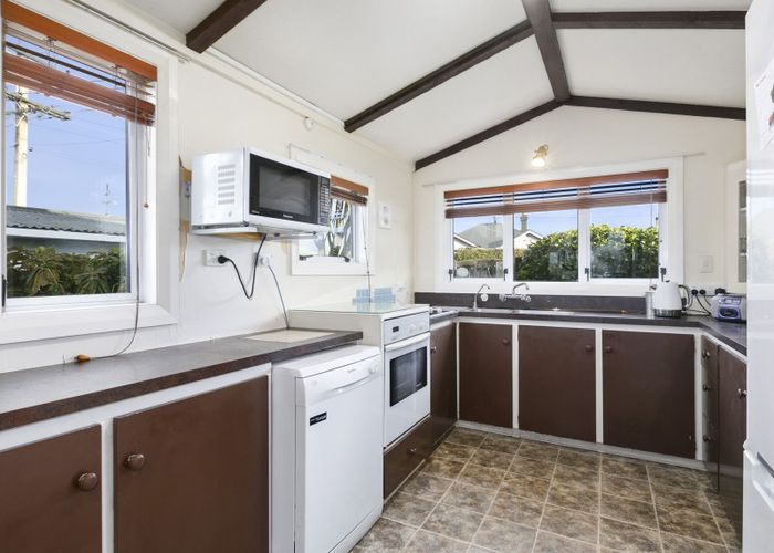  at 2 Newport Street, Belleknowes, Dunedin