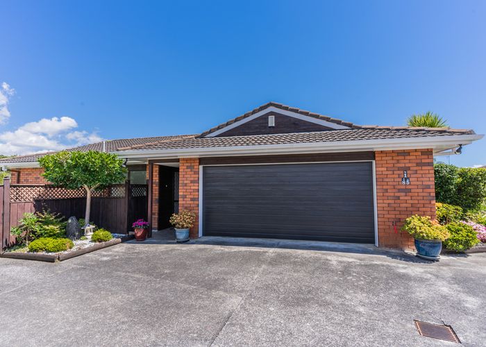  at 1/85 Aviemore Drive, Highland Park, Auckland