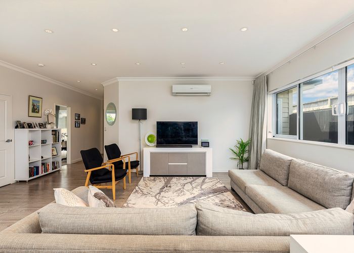  at 34 Springleigh Avenue, Mount Albert, Auckland