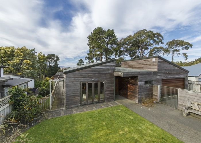  at 50A Clifton Terrace, Fitzherbert, Palmerston North