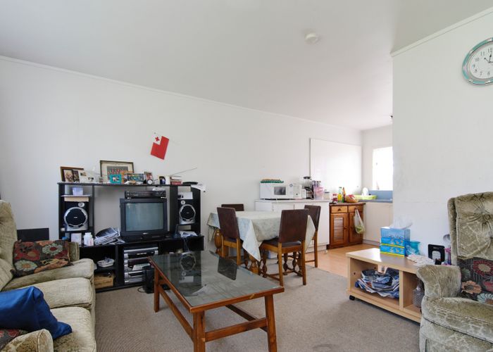  at 2/142 Panama Road, Mount Wellington, Auckland