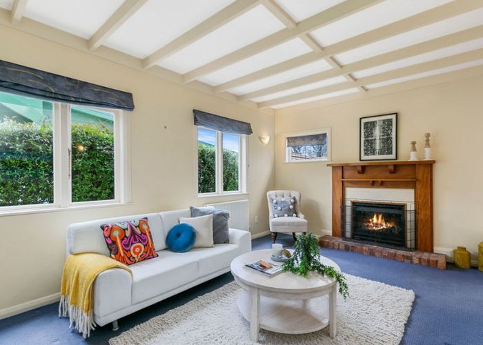  at 18 Plymouth Street, Karori, Wellington
