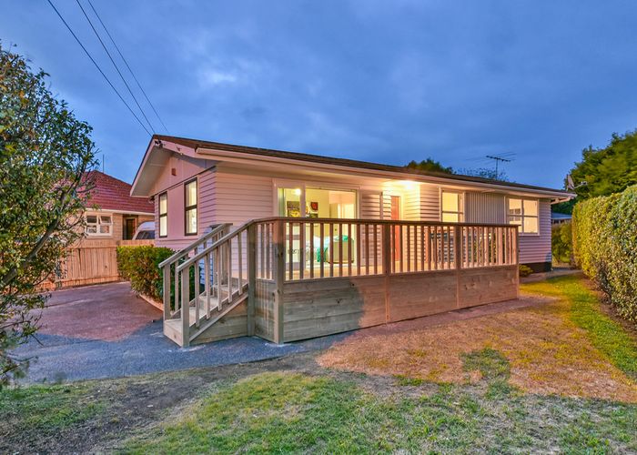  at 120 Coronation Road, Mangere Bridge, Auckland