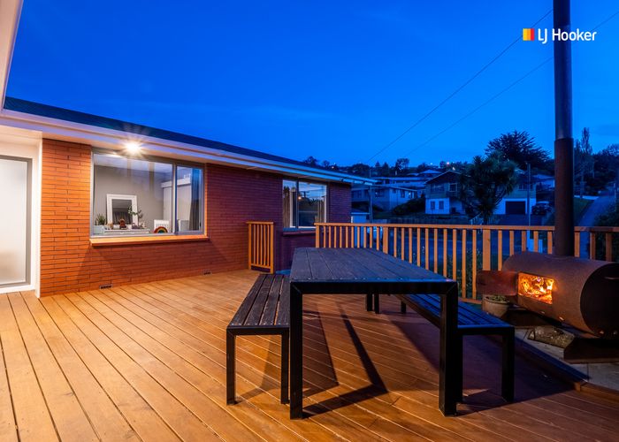  at 98 Barr Street, Kenmure, Dunedin