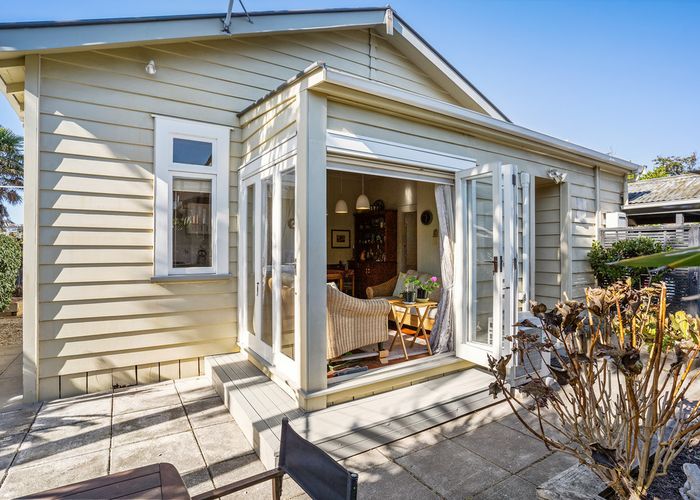  at 11 Somerfield Street, Ellerslie, Auckland