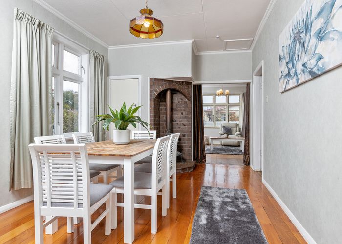  at 10 Wakelin Street, Carterton