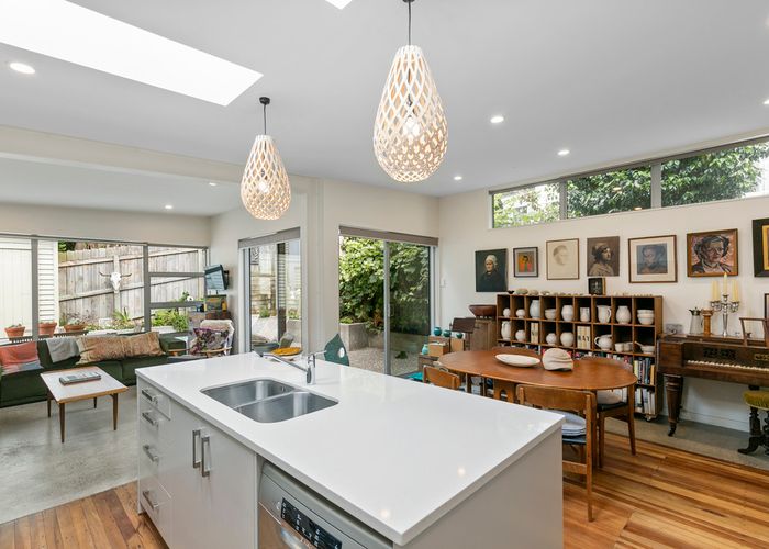  at 31 Newman Terrace, Thorndon, Wellington
