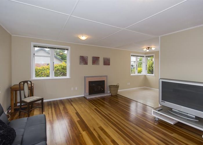  at 63 Bell Street, Tawa, Wellington