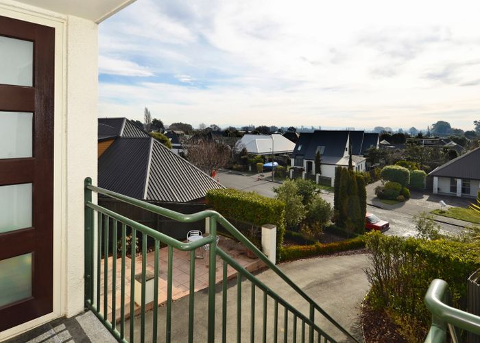  at 2/6 Pentonville Close, Westmorland, Christchurch