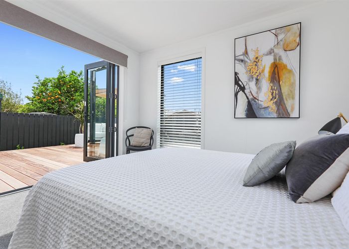  at 61 Wakefield Avenue, Sumner, Christchurch