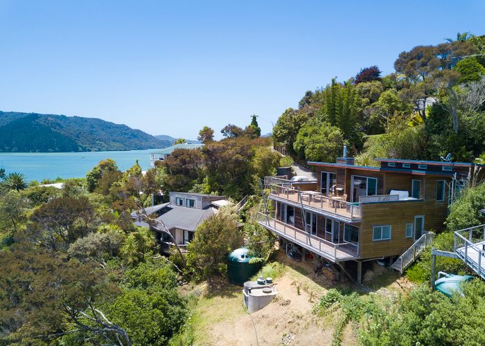  at 28 Kent Street, Whangaroa