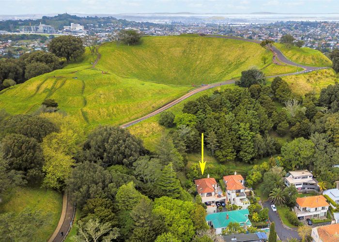  at 18A Hillside Crescent South, Mount Eden, Auckland