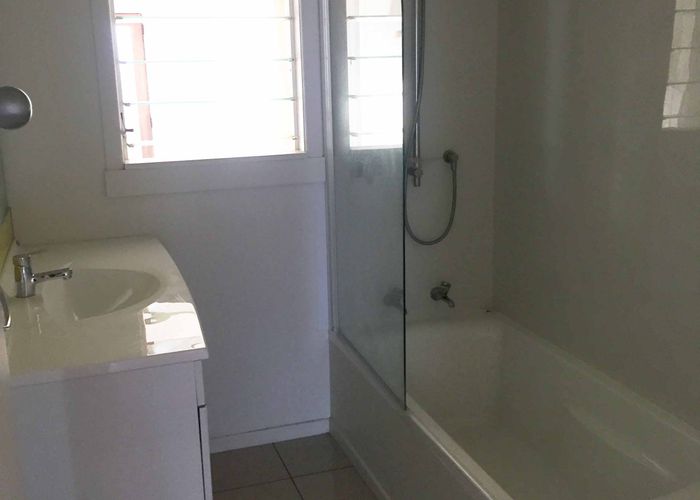  at 191 Dey Street, Hamilton East, Hamilton