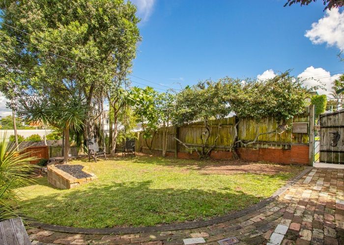  at 28 Oban Road, Westmere, Auckland