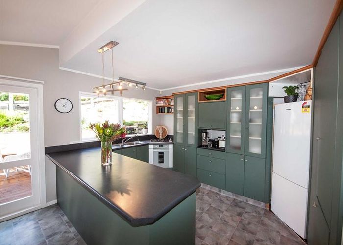  at 82 Churton Drive, Churton Park, Wellington