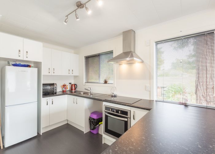  at 1/16 Hillside Drive, Maoribank, Upper Hutt