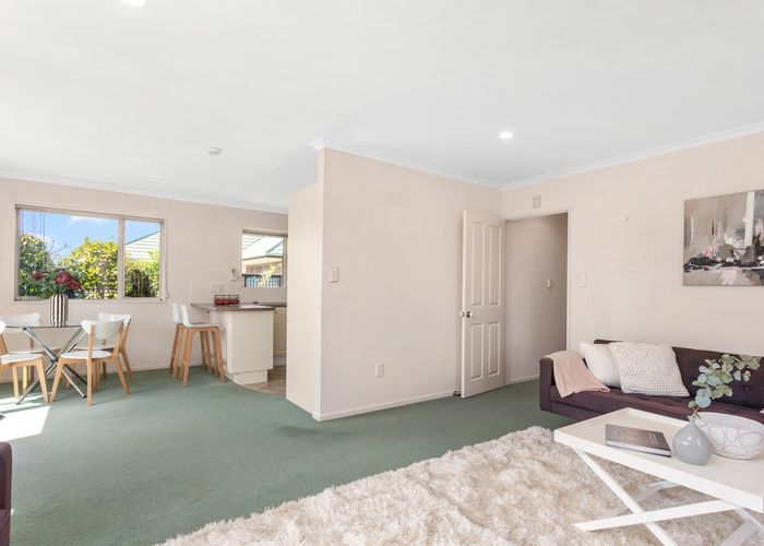  at 4/74 Racecourse Road, Sockburn, Christchurch