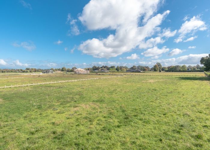  at 8 Figgmartin Lane, Tamahere, Hamilton