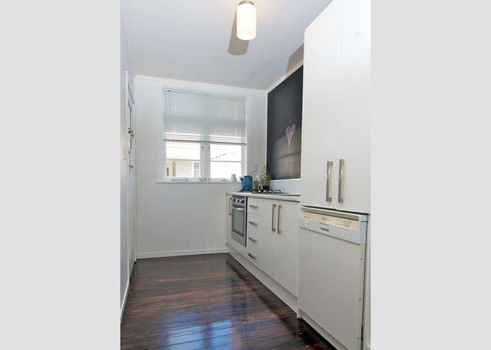  at 1/823 Dominion Road, Mount Roskill, Auckland