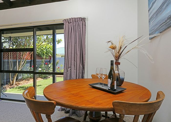 at 711B Whitehead Road, Saint Leonards, Hastings