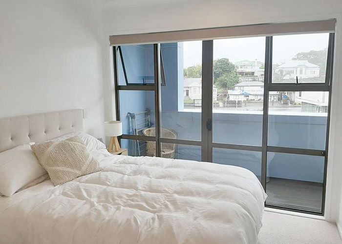  at 212/3 Morningside Drive, St Lukes, Auckland