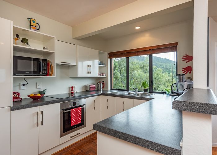  at 8 Cavalry Close, Crofton Downs, Wellington