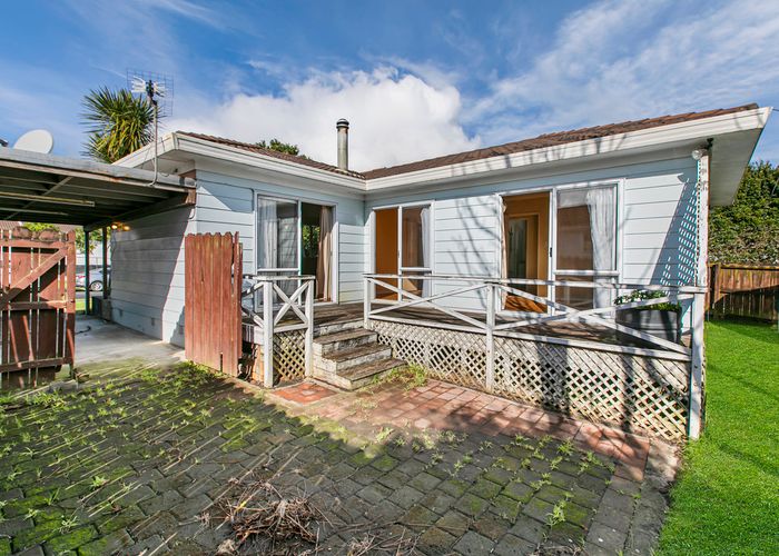  at 2/36 Taitimu Drive, Weymouth, Auckland