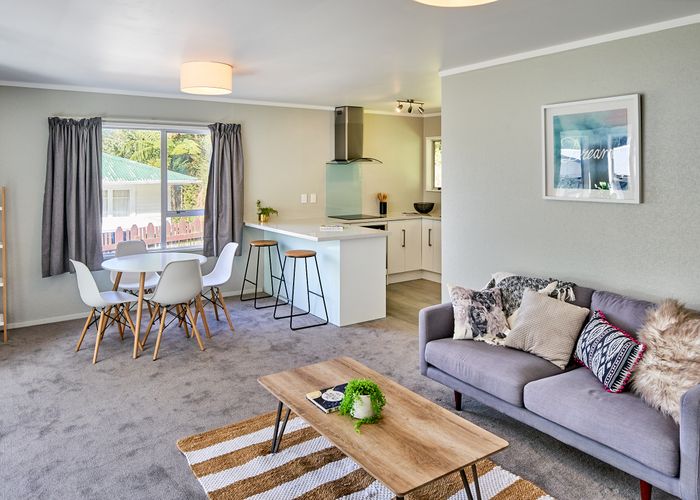  at 2/22 Shackleton Grove, Stokes Valley, Lower Hutt