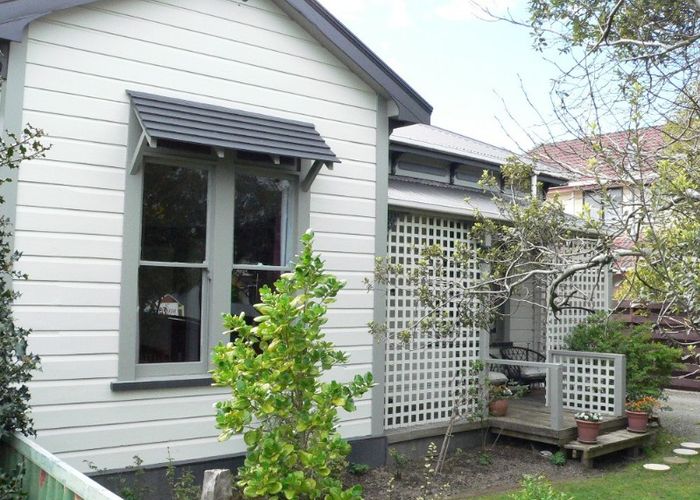  at 71 Wood Street, Takaro, Palmerston North