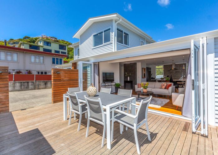  at 6 Kiriwai Road, Paremata, Porirua