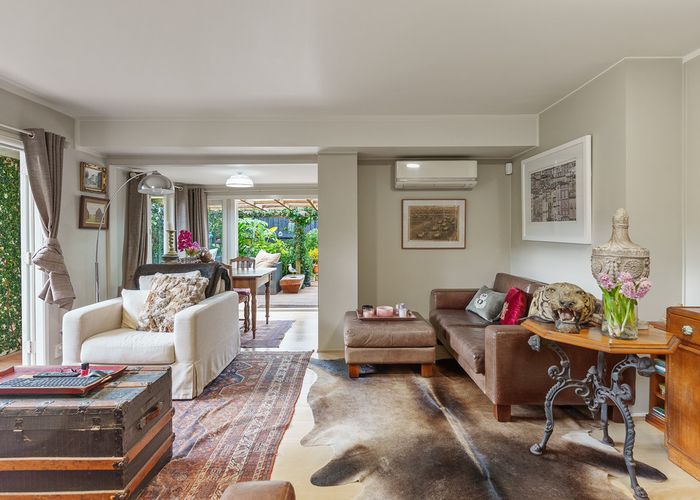  at 1/109 Grand Drive, Remuera, Auckland